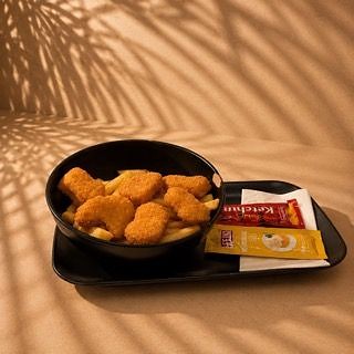 Chicken Nuggets 6er mit Pommes